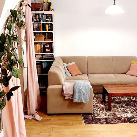 Dwupoziomowy Apartament Z Dwiema Lazienkami, W Pelni Wyposazona Kuchnia I Podziemnym Parkingiem * 브로츠와프